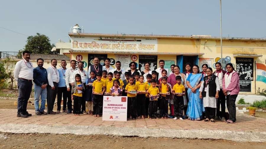 Students at rural school for field placement